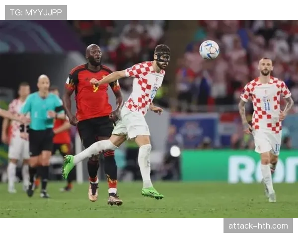 格瓦迪奥尔表现出色,助力克罗地亚挺进世界杯八强 格瓦迪奥尔表现出色,助力克罗地亚挺进世界杯八强