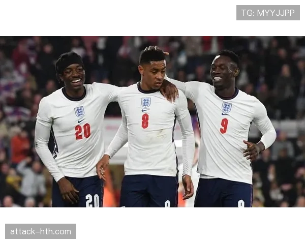 杜埃 vs 卡马文加：雷恩青训双星中场风格与成长路径对比