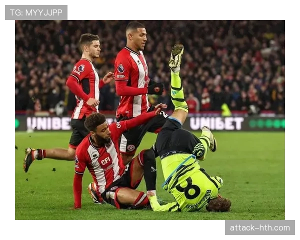 本泽马 vs 莱万：巅峰期进攻效率与关键战表现差距在哪